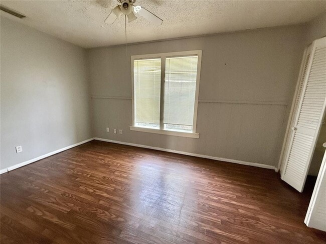 Building Photo - 1014 W Verona St