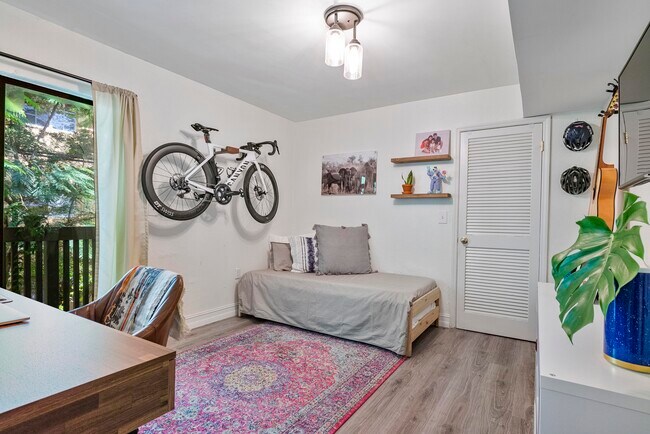 Bedroom w/ Balcony - 3265 Virginia St