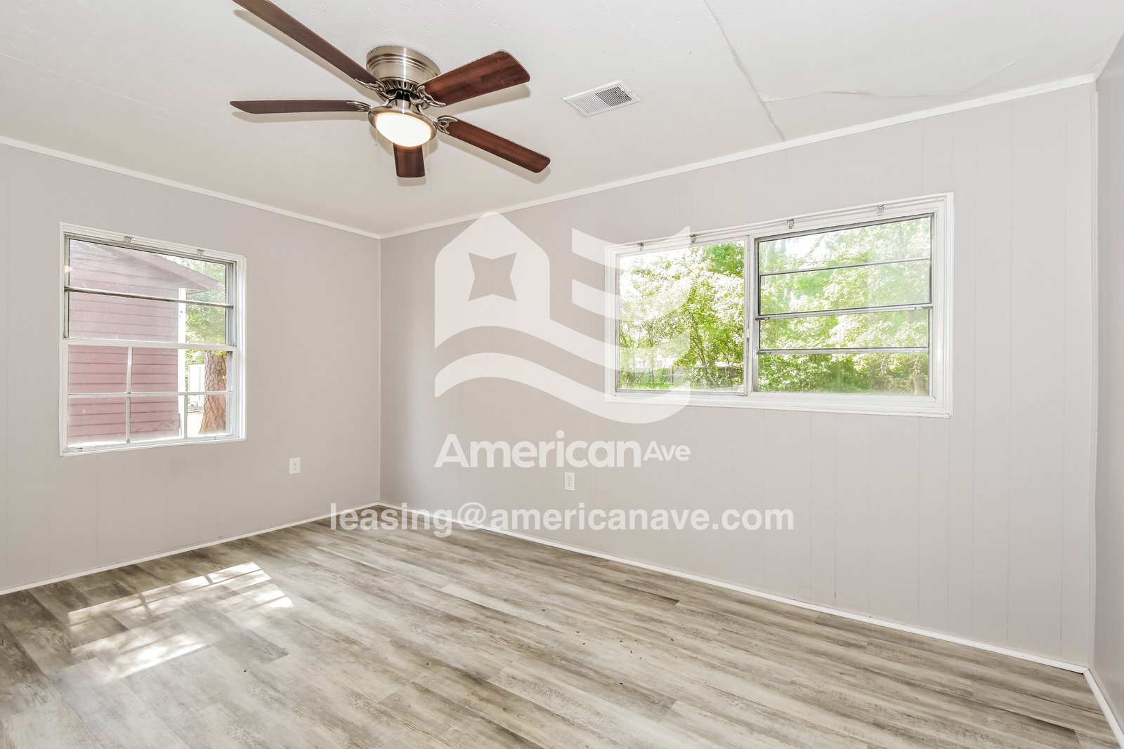 Building Photo - 926 Poplar St