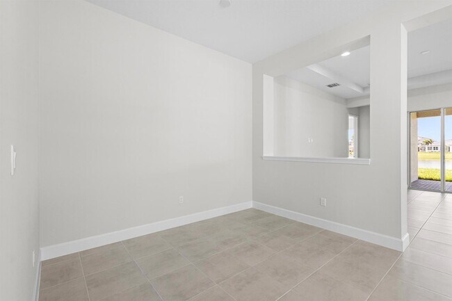 Building Photo - 14200 Lacebark