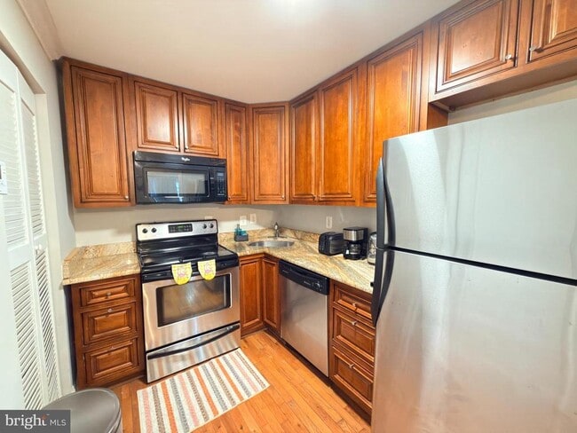 Building Photo - 6218 Georgia Ave NW