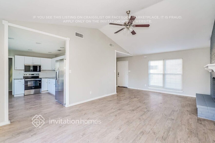 Building Photo - 4732 Scots Briar Ln