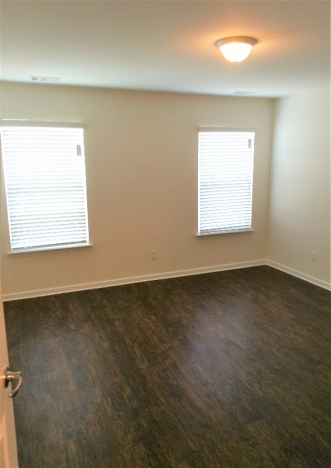 Building Photo - 86 Braxton Manor Dr