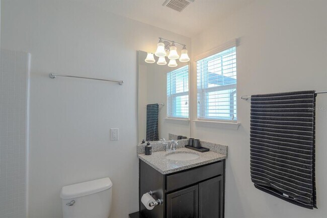 Building Photo - 9136 Hillcroft Dr