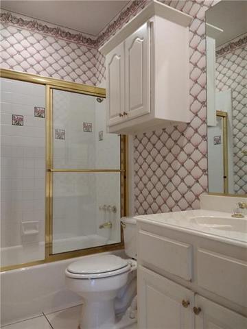 Building Photo - 609 Sunningdale