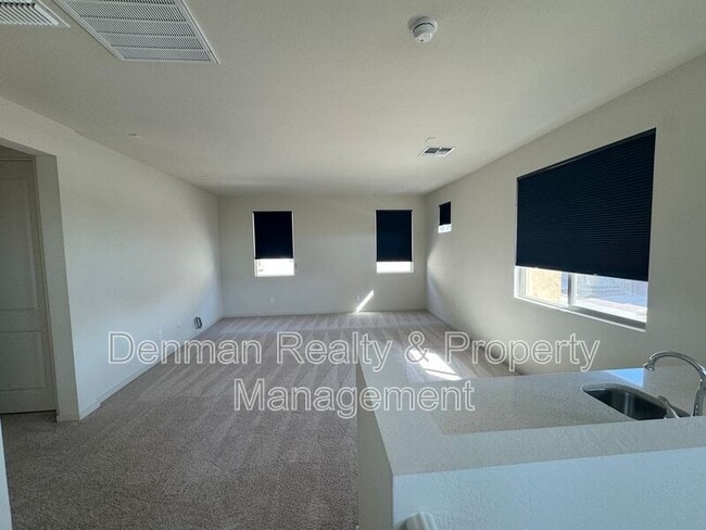 Building Photo - 3540 E Tina Dr