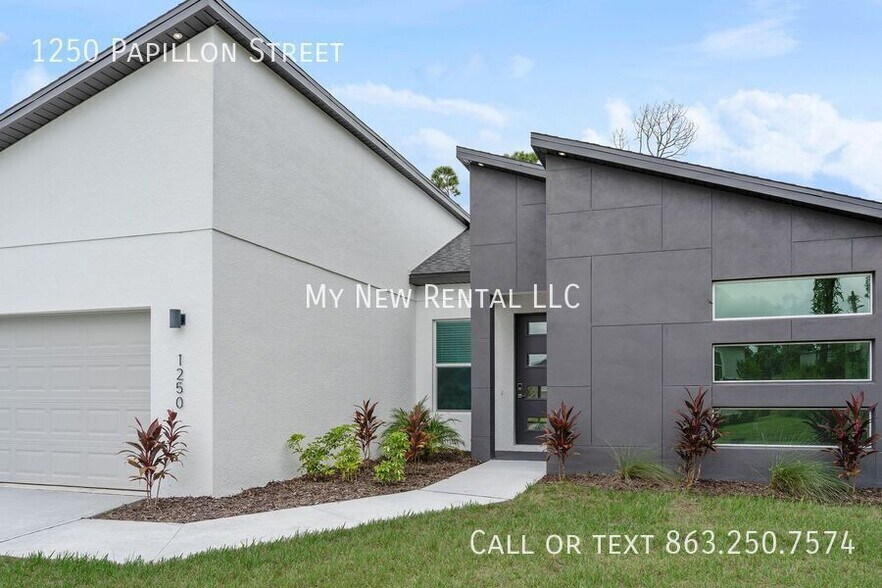 Building Photo - 1250 Papillon St