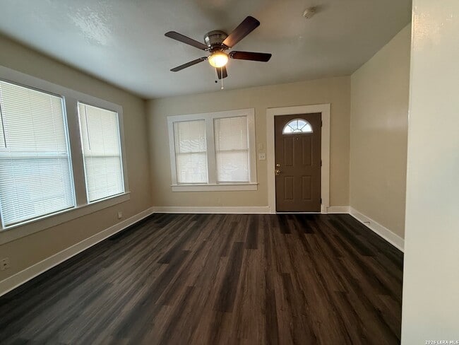 Building Photo - 318 Denver Blvd