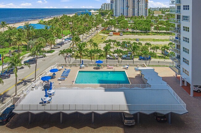 Building Photo - 111 N Pompano Beach Blvd