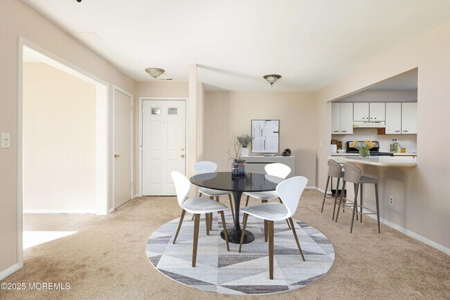 Building Photo - 705 Zlotkin Cir