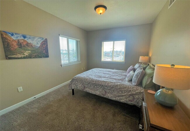 Building Photo - 606 W S Temple St