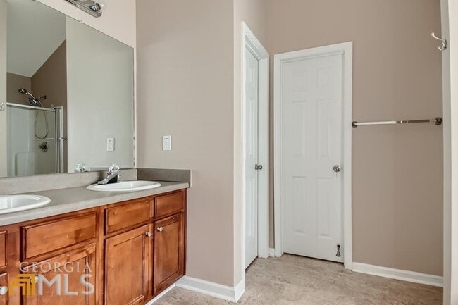 Building Photo - 145 Cotton Dr