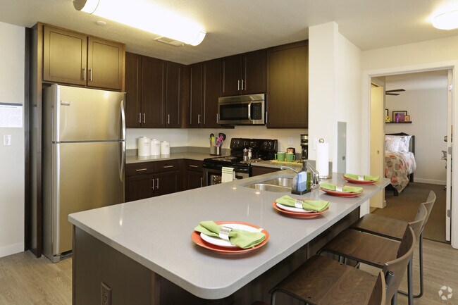 4BR - Kitchen - U Club Sunnyside | Student Apartments
