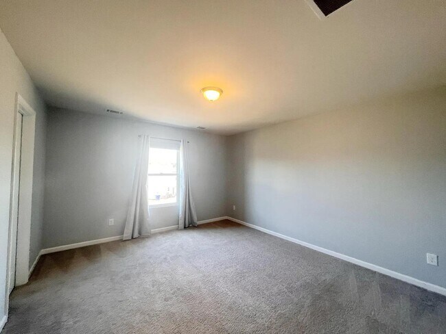 Building Photo - 103 Brinkleys Ln
