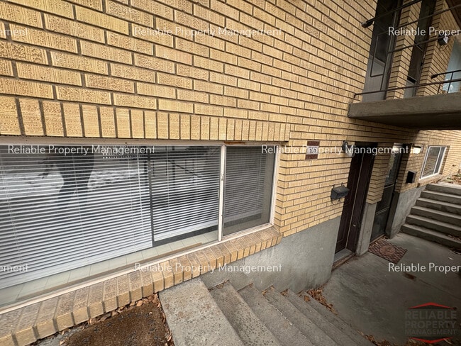 Building Photo - 315 Cottage Pl