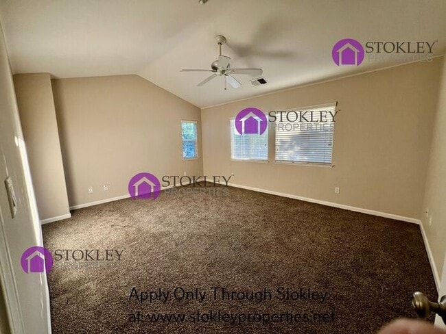 Building Photo - 1019 Sycamore Ln