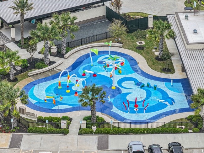 Building Photo - 13005 Oleander Bay Ln
