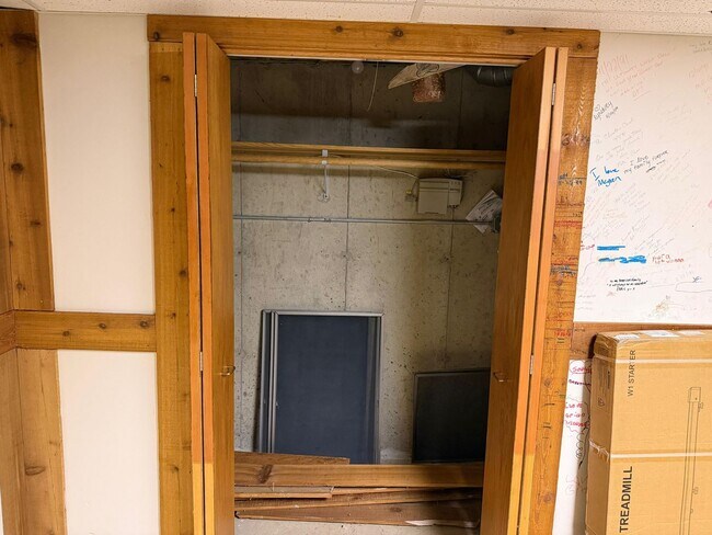 Building Photo - 229 Shea Dr