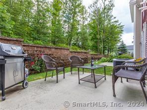 Building Photo - 16 Warrington Round