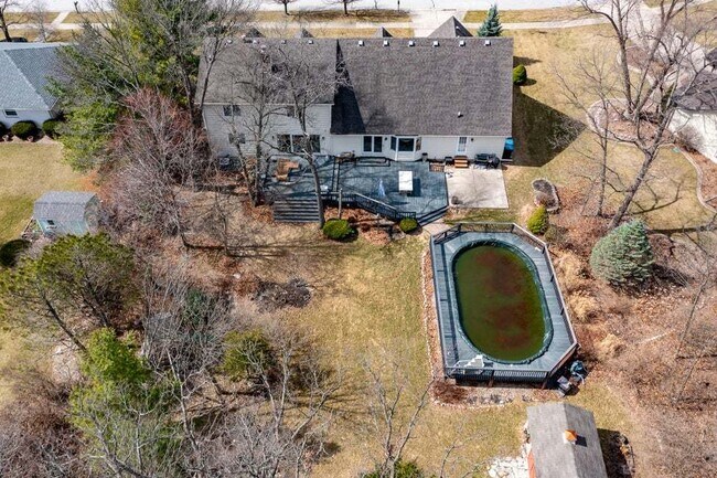Building Photo - 9885 Belmont Ct