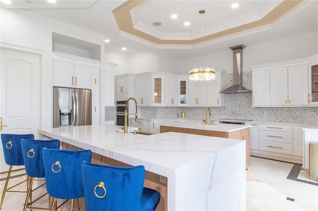 Building Photo - 25 Leeward Island
