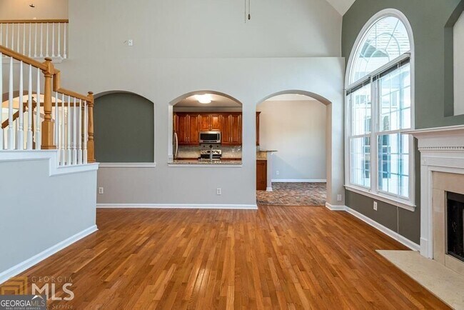 Building Photo - 225 Heritage Lake Dr