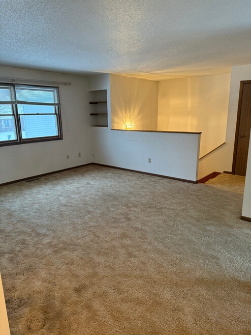 Building Photo - 510 L Hauser Rd