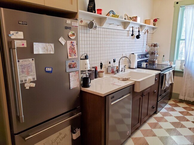 Building Photo - Laurel220 (KC-JF)