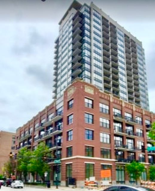 Building Photo - 210 S Desplaines St