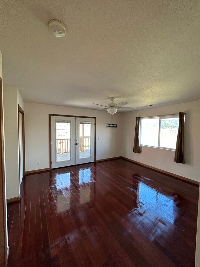 Building Photo - 52734 Reedsford Rd