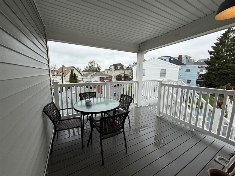 Building Photo - 1021 Winthrop Ave