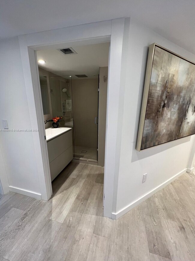 Building Photo - 6301 Collins Ave