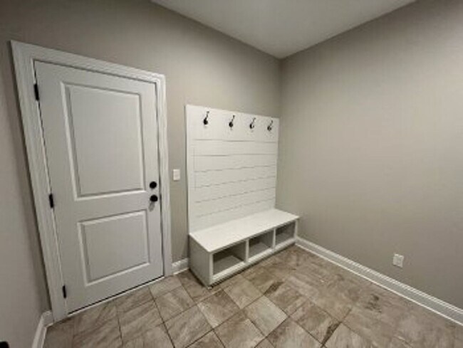 Building Photo - 187 Peytons Ridge Dr