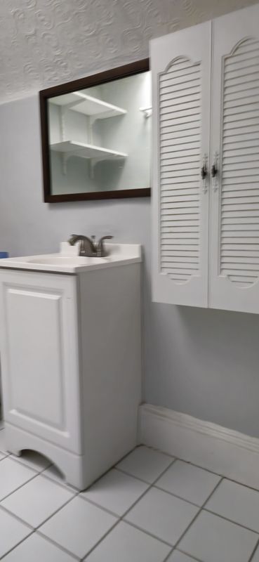 Building Photo - 56 4th Ave