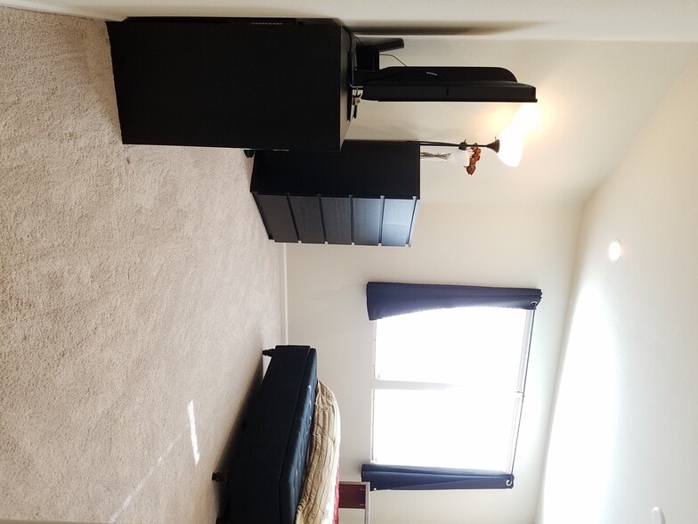 Building Photo - 706 Jetty Dr