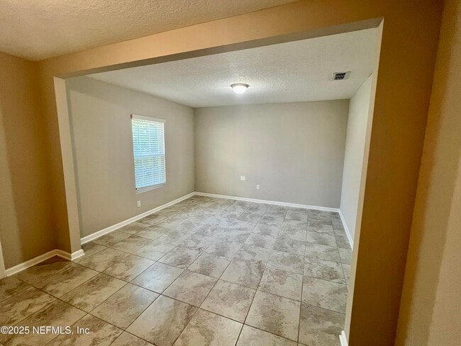 Building Photo - 12300 Cherry Bluff Dr
