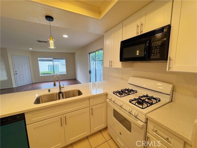 Building Photo - 1477 McCabe Way