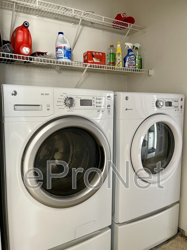 Building Photo - 1401 Beaver Spring St