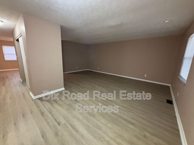 Building Photo - 3312 Burgoyne Dr