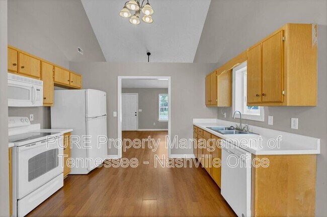 Building Photo - 2746 Oxford Hall Ave