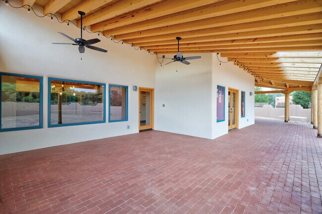 Building Photo - 1020 Ortega Rd NW