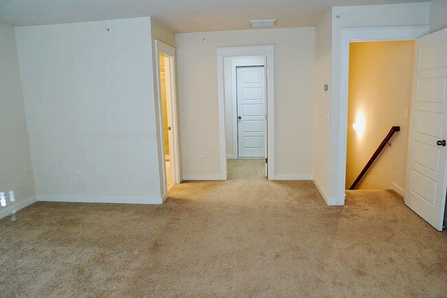 Building Photo - 6425 Swatner Dr