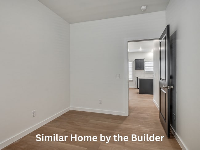 Building Photo - 2720 SW G Ave