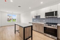 Building Photo - 40 Centre St