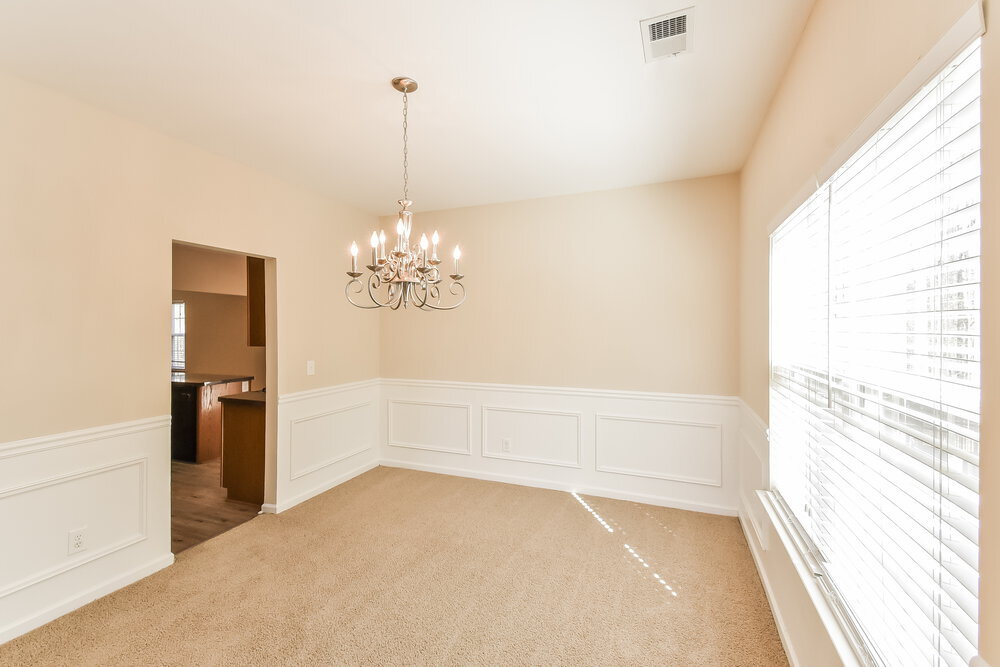 Building Photo - 1061 Southwood Dr