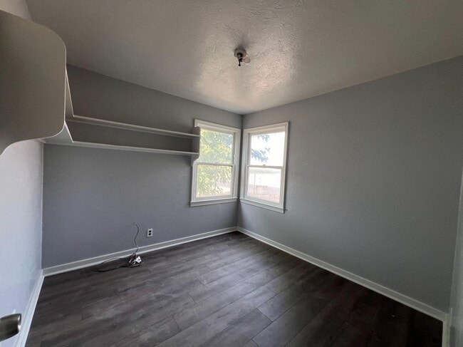 Building Photo - 20649 E American Ave