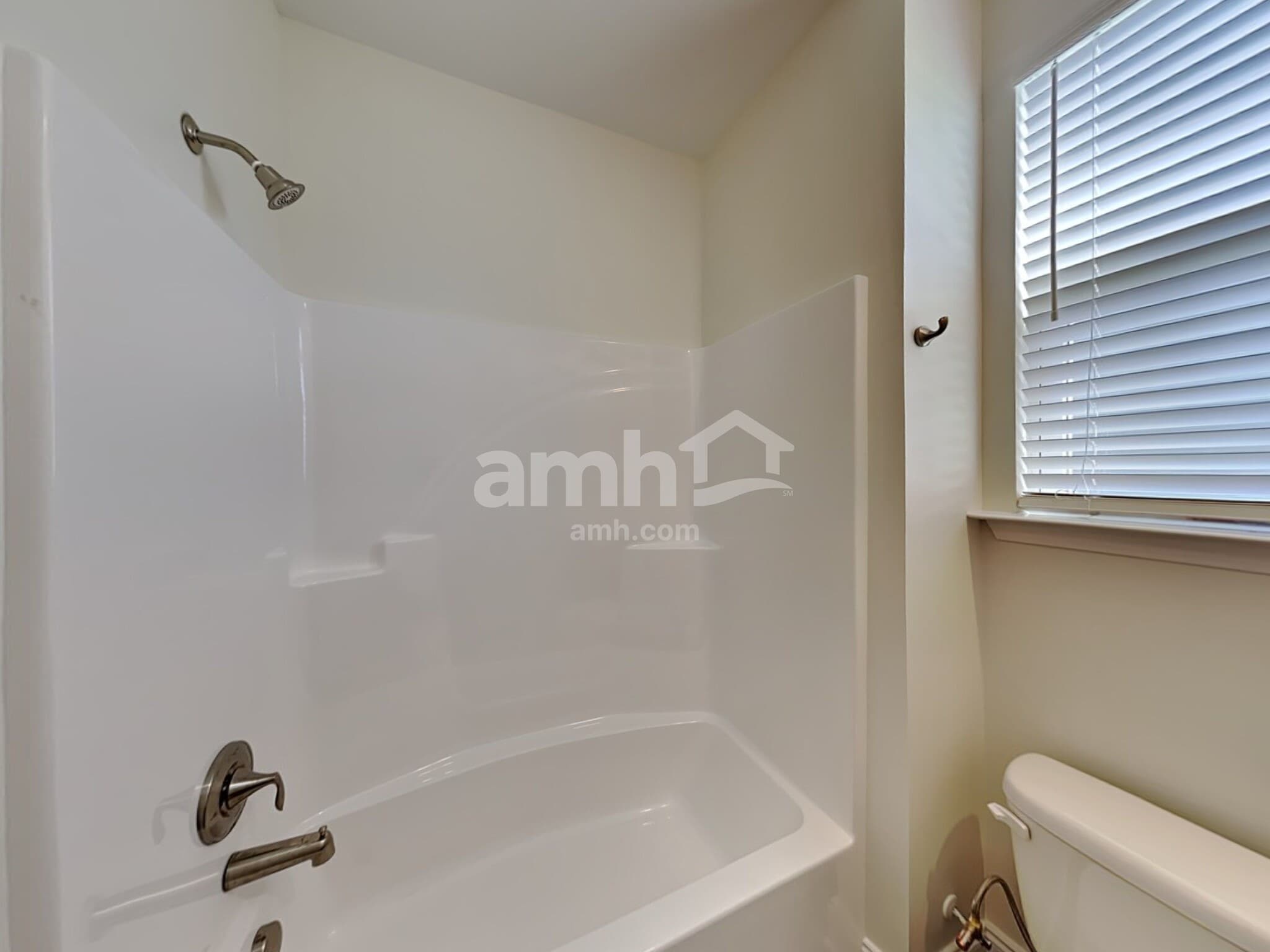 Building Photo - 5222 Virtue Ave