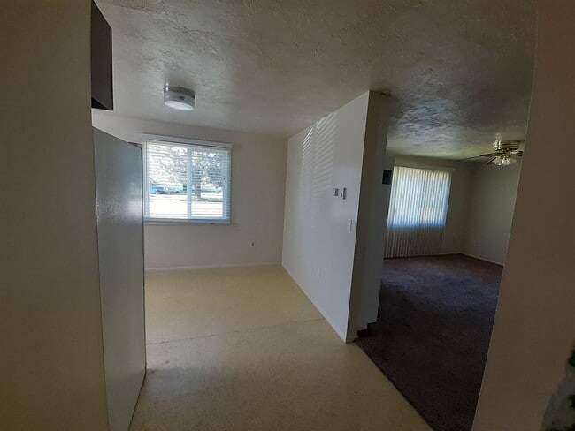 Building Photo - *LEASE TAKEOVER* Charming 1-Bedroom Home – Just 5 Minutes South of Rexburg!