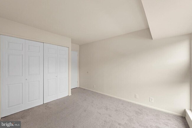 Building Photo - 3704 N Rosser St