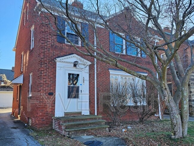 Primary Photo - 3882 Faversham Rd